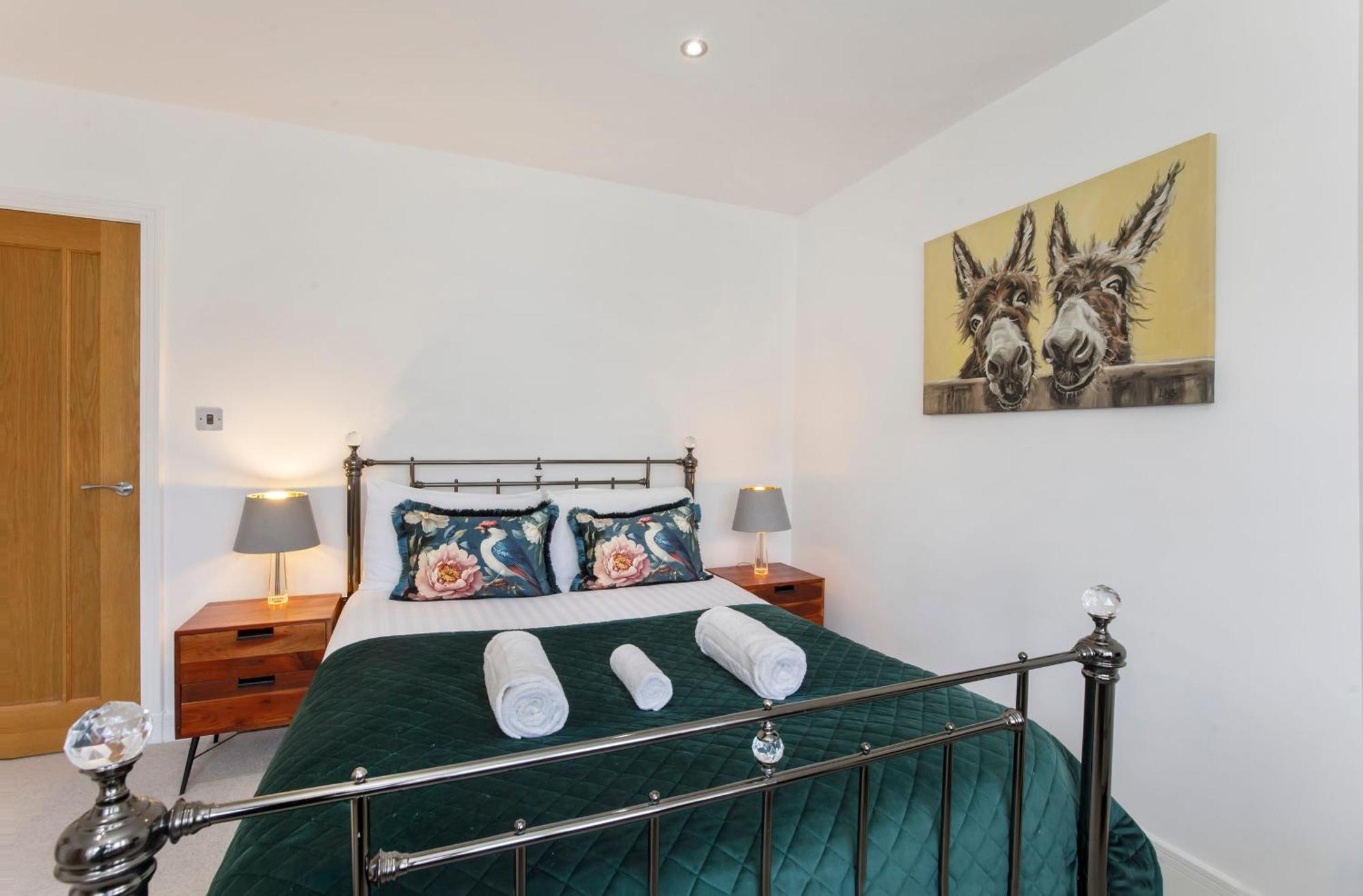 White House Apartments-Free Parking 1 Car Per Apartment York Buitenkant foto