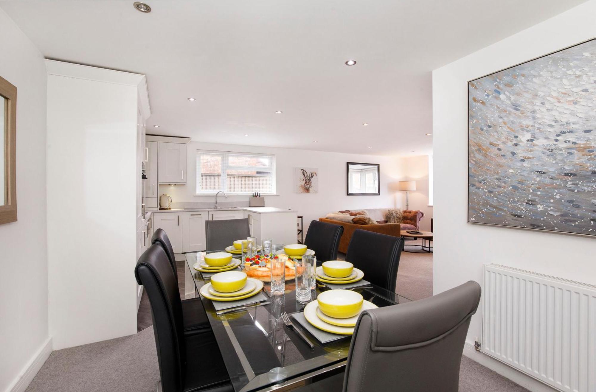 White House Apartments-Free Parking 1 Car Per Apartment York Buitenkant foto